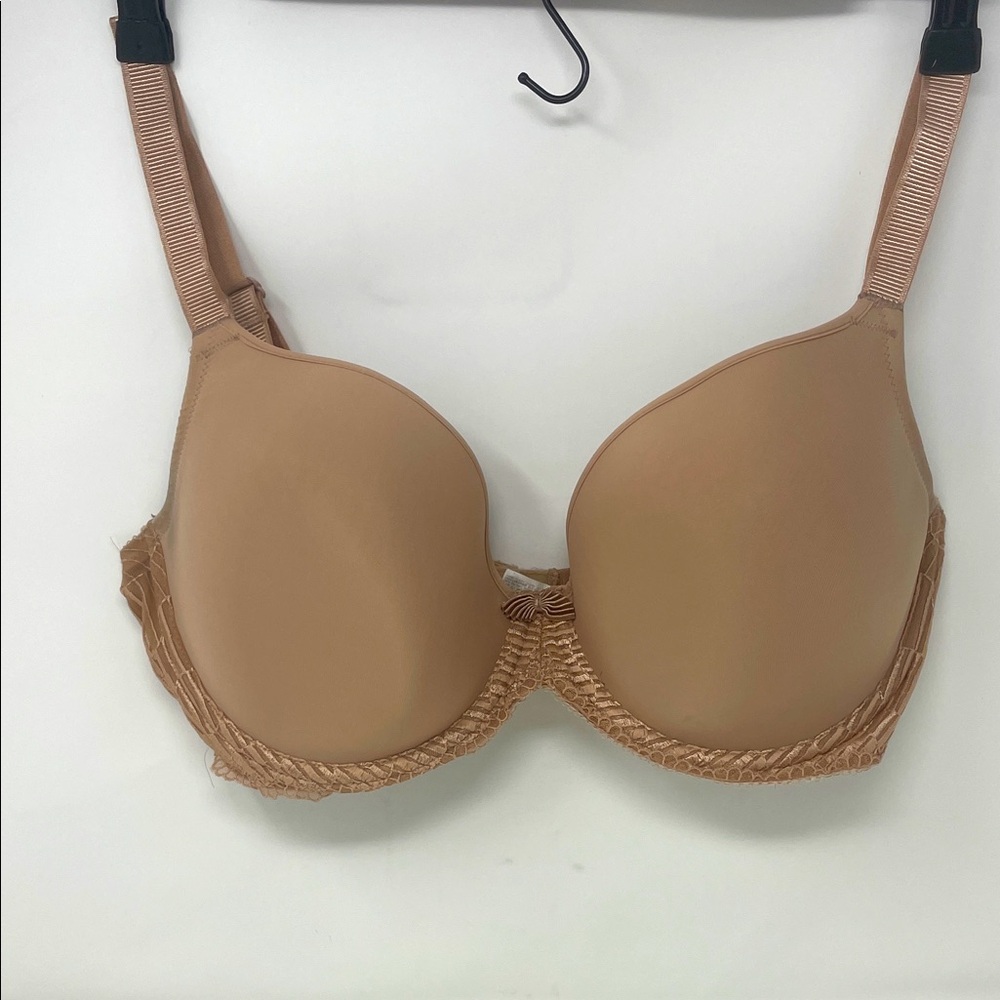 Wacoal Beige Bra Size 36DDD Excellent Used Condition